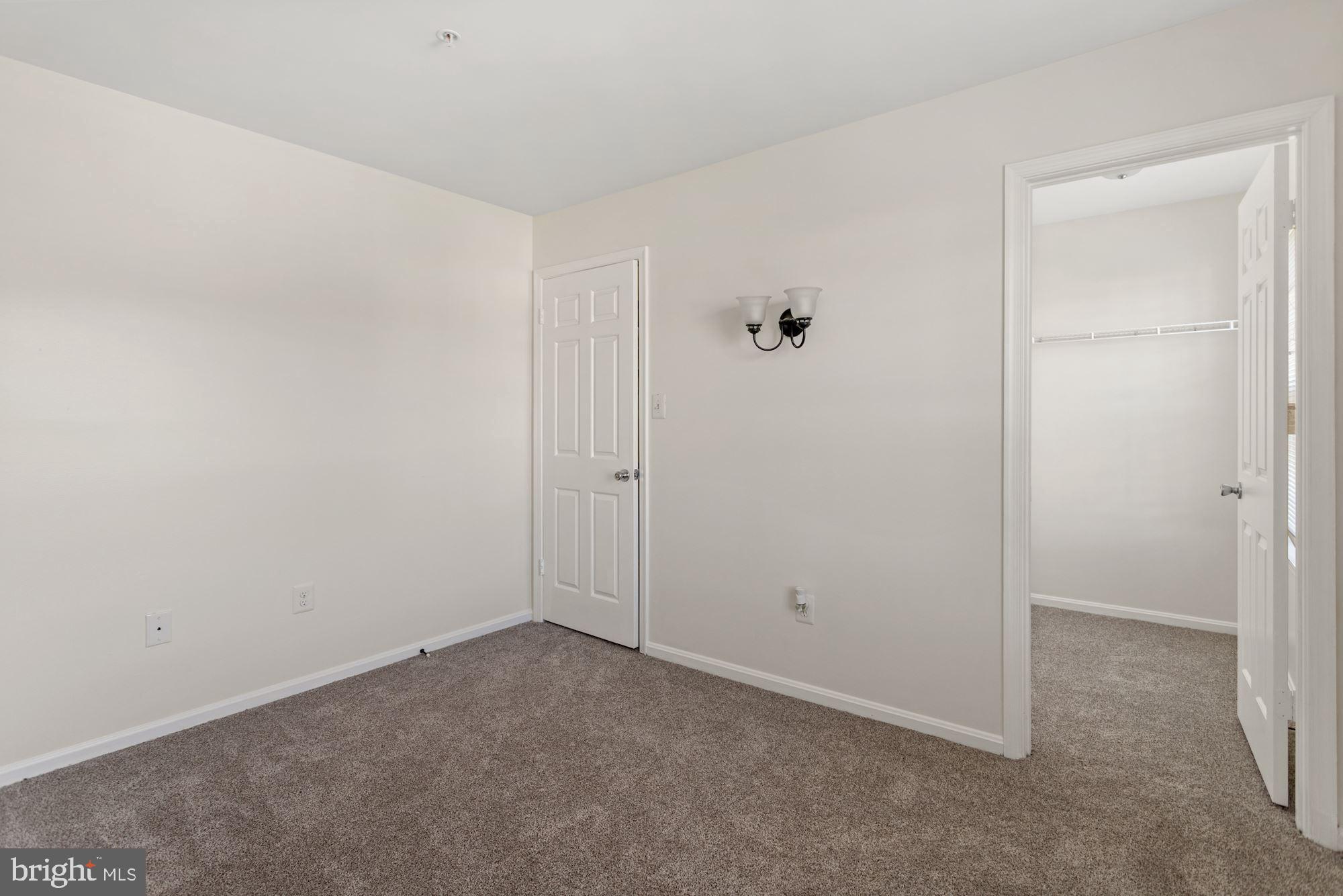 LAUREL LAKES - Residential Lease