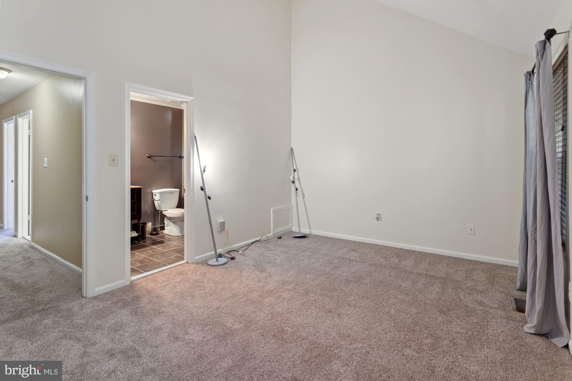 LAUREL LAKES - Residential Lease