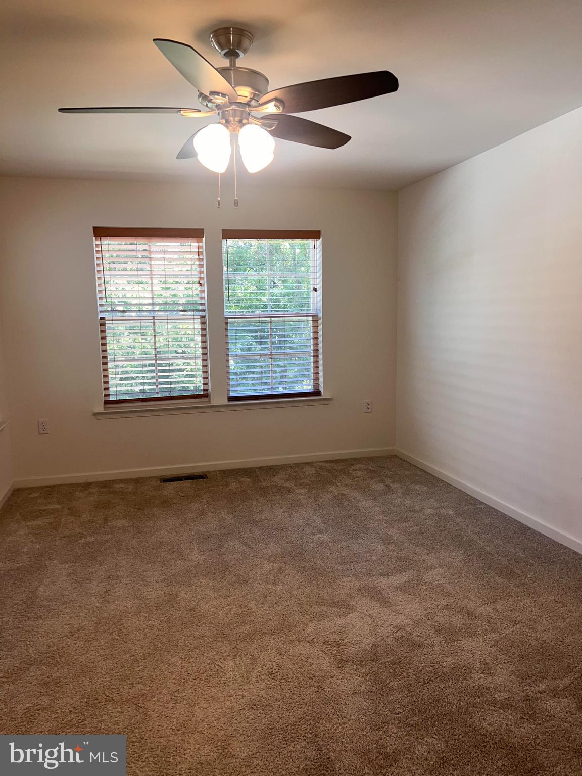 BRIAR RUN - Residential Lease