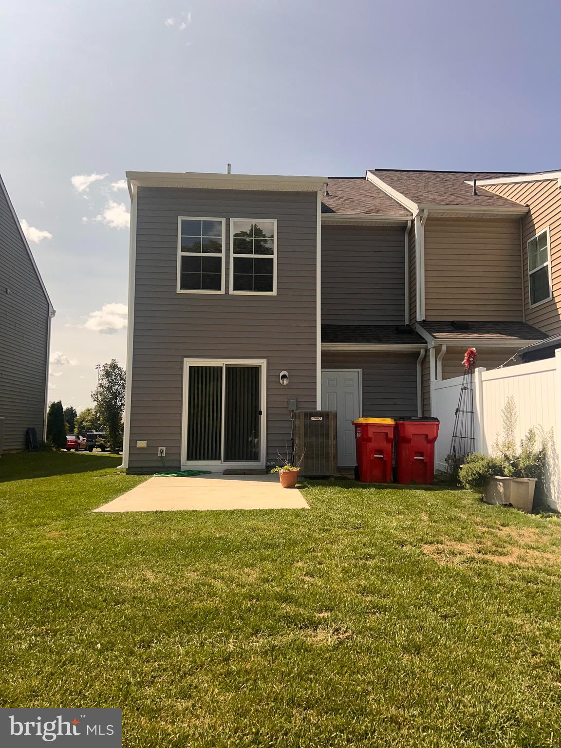 BRIAR RUN - Residential Lease