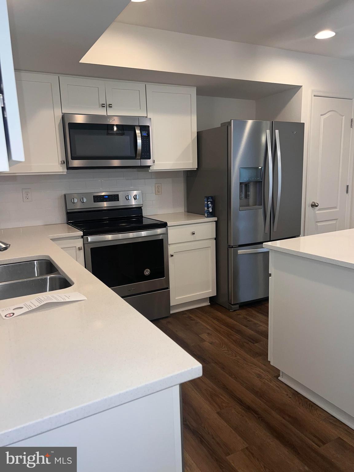 BRIAR RUN - Residential Lease