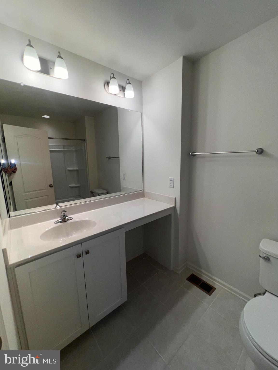 BRIAR RUN - Residential Lease