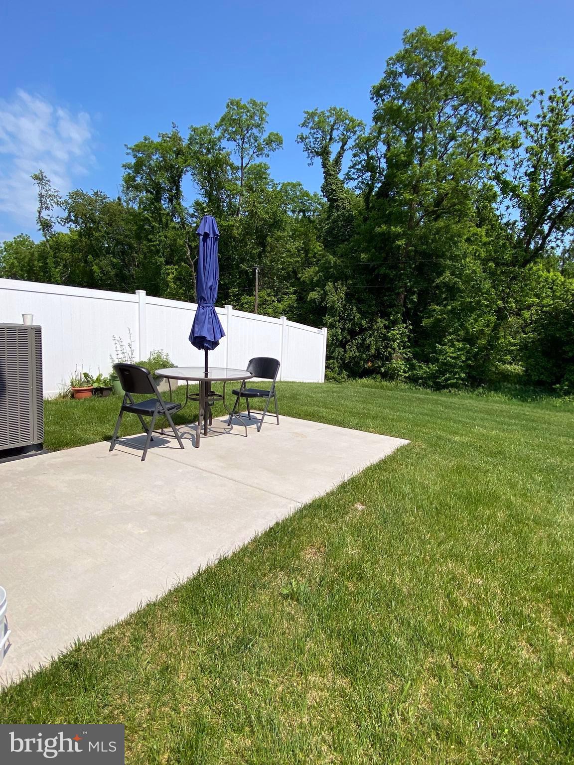 BRIAR RUN - Residential Lease