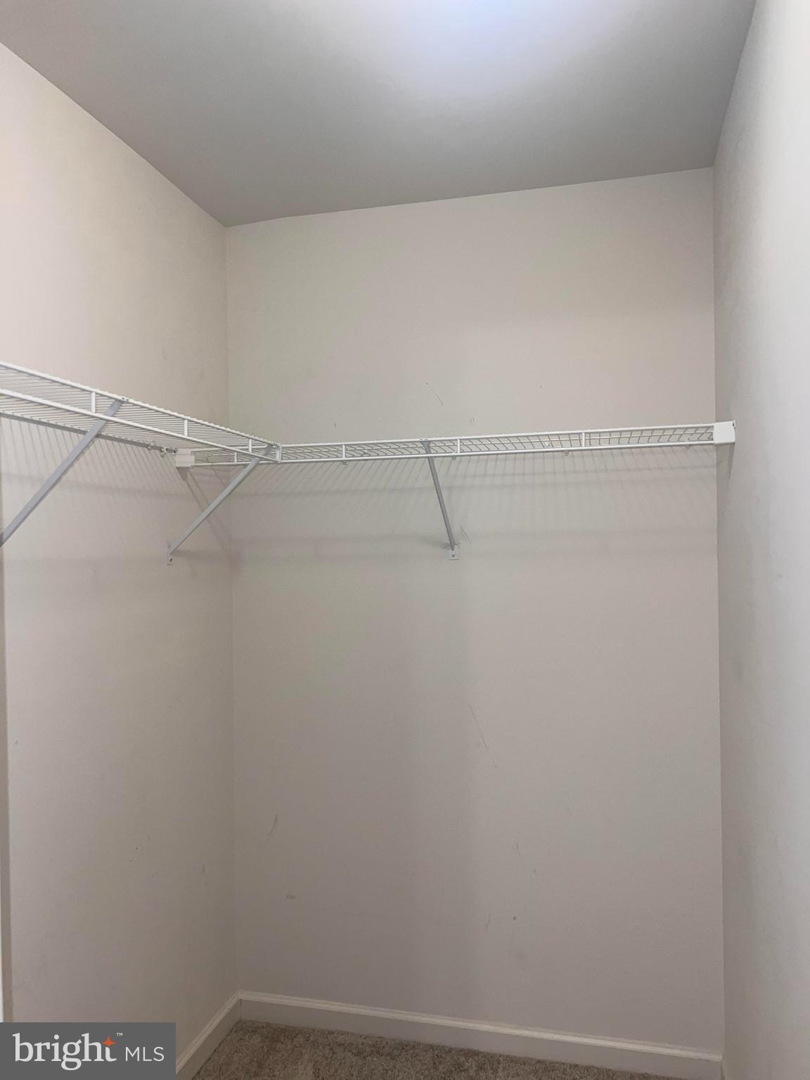 BRIAR RUN - Residential Lease