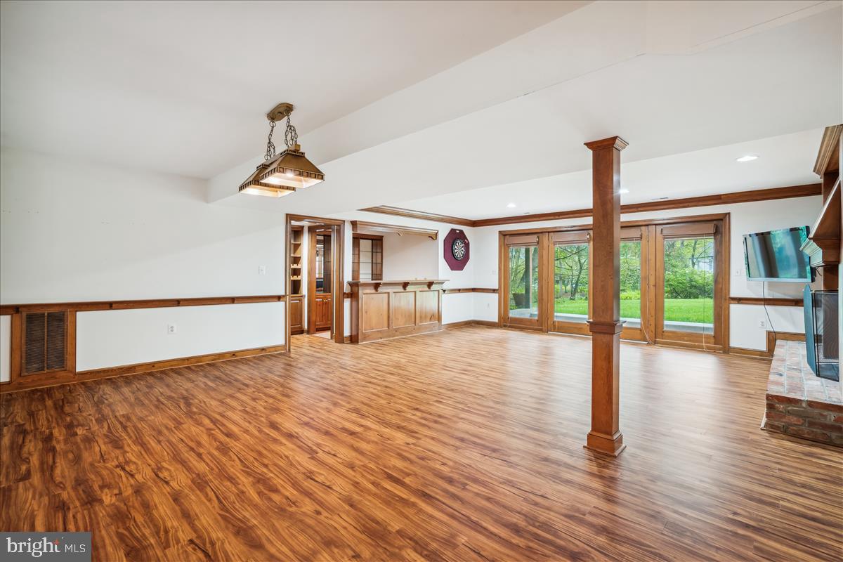 BRADLEY HILLS GROVE - Residential