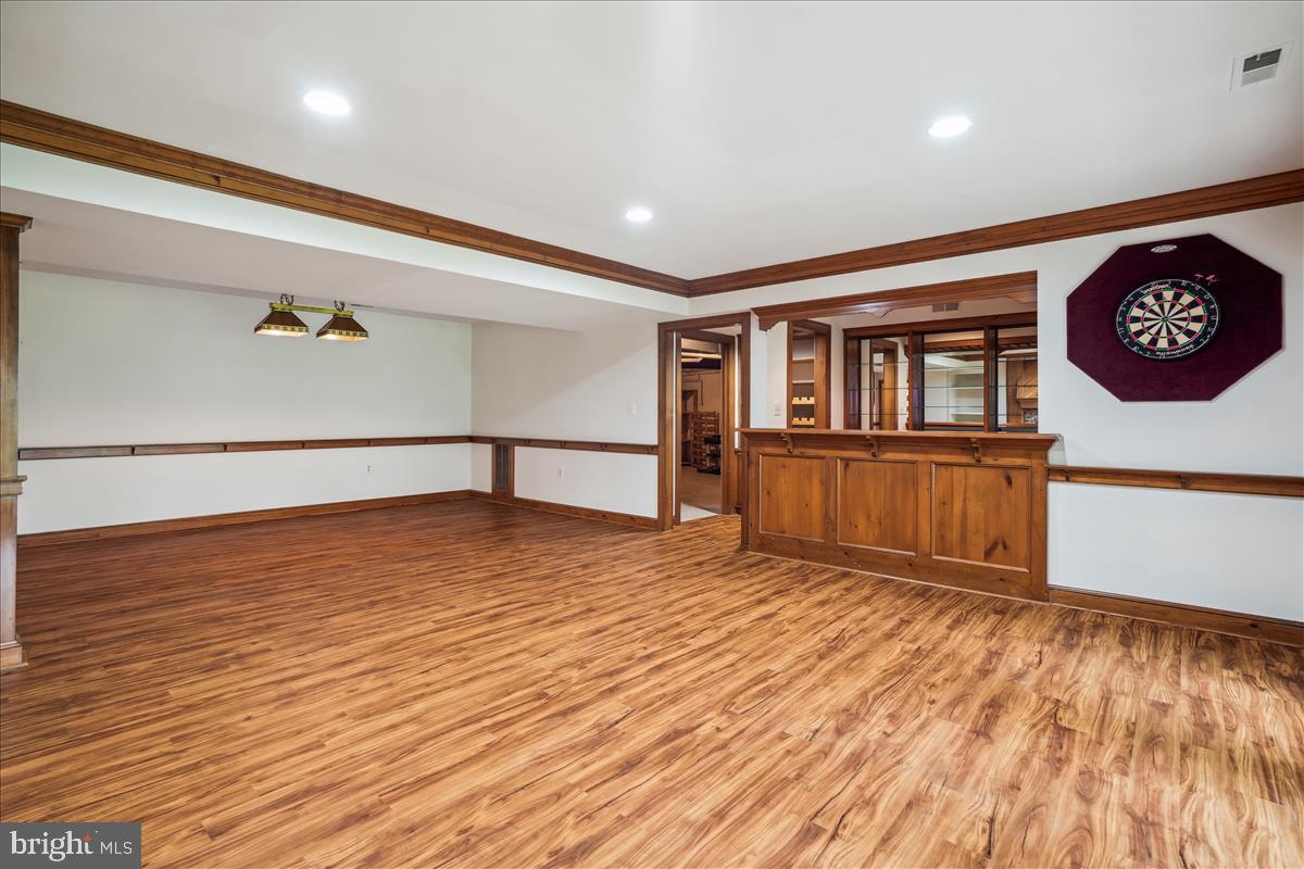 BRADLEY HILLS GROVE - Residential