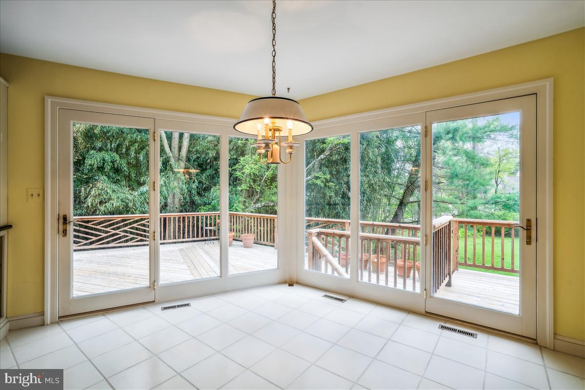 BRADLEY HILLS GROVE - Residential