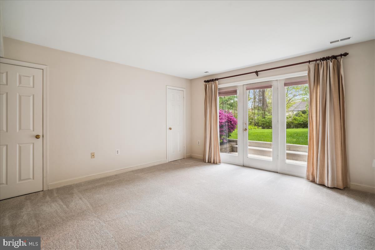 BRADLEY HILLS GROVE - Residential