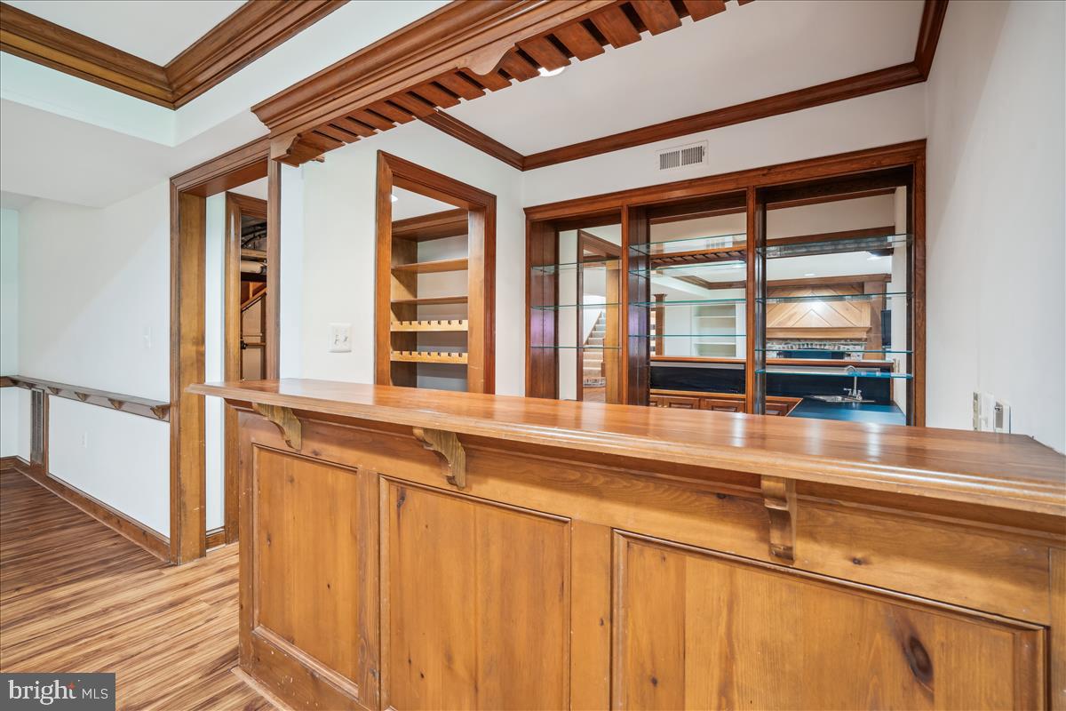 BRADLEY HILLS GROVE - Residential