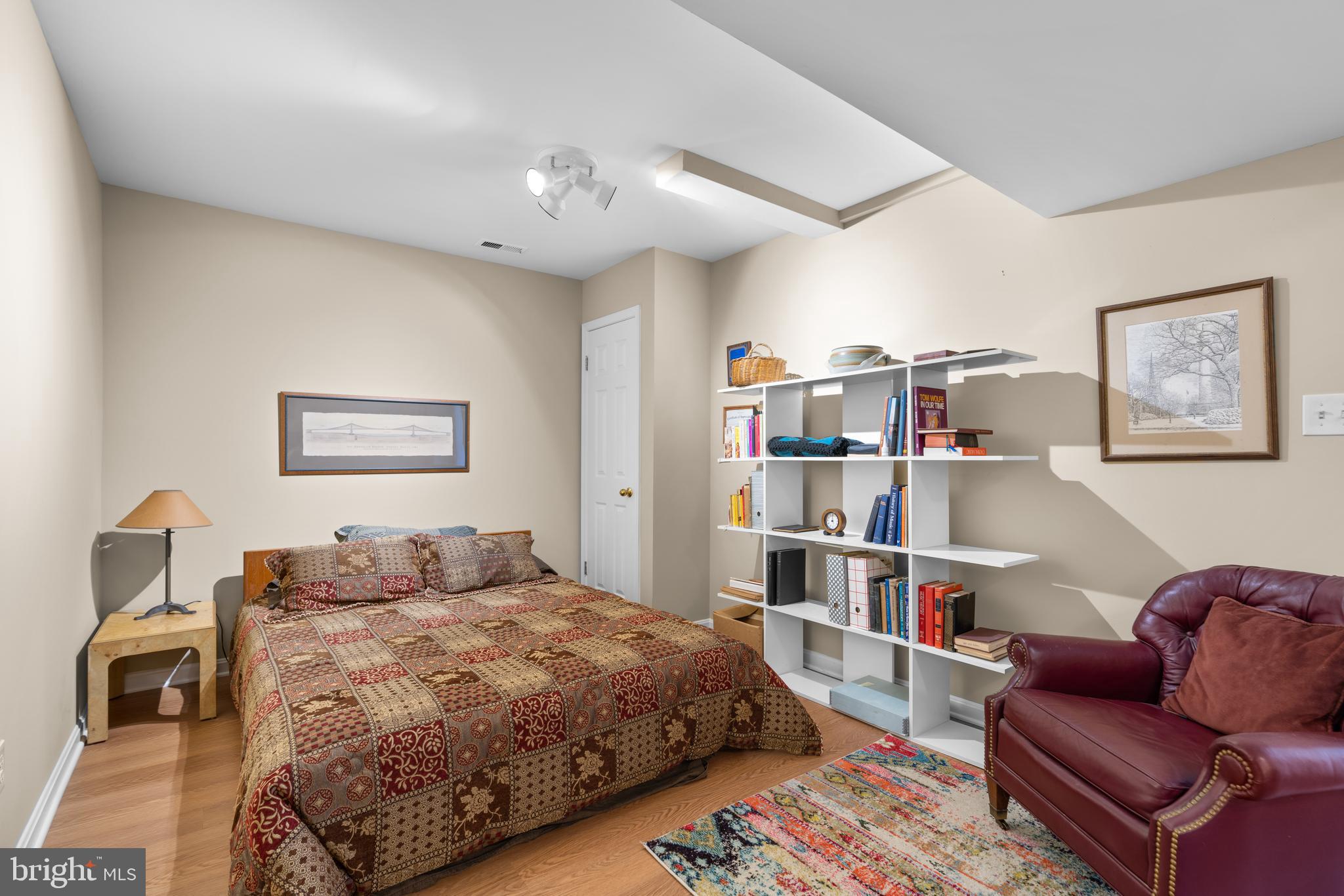 THE CEDARS - Residential