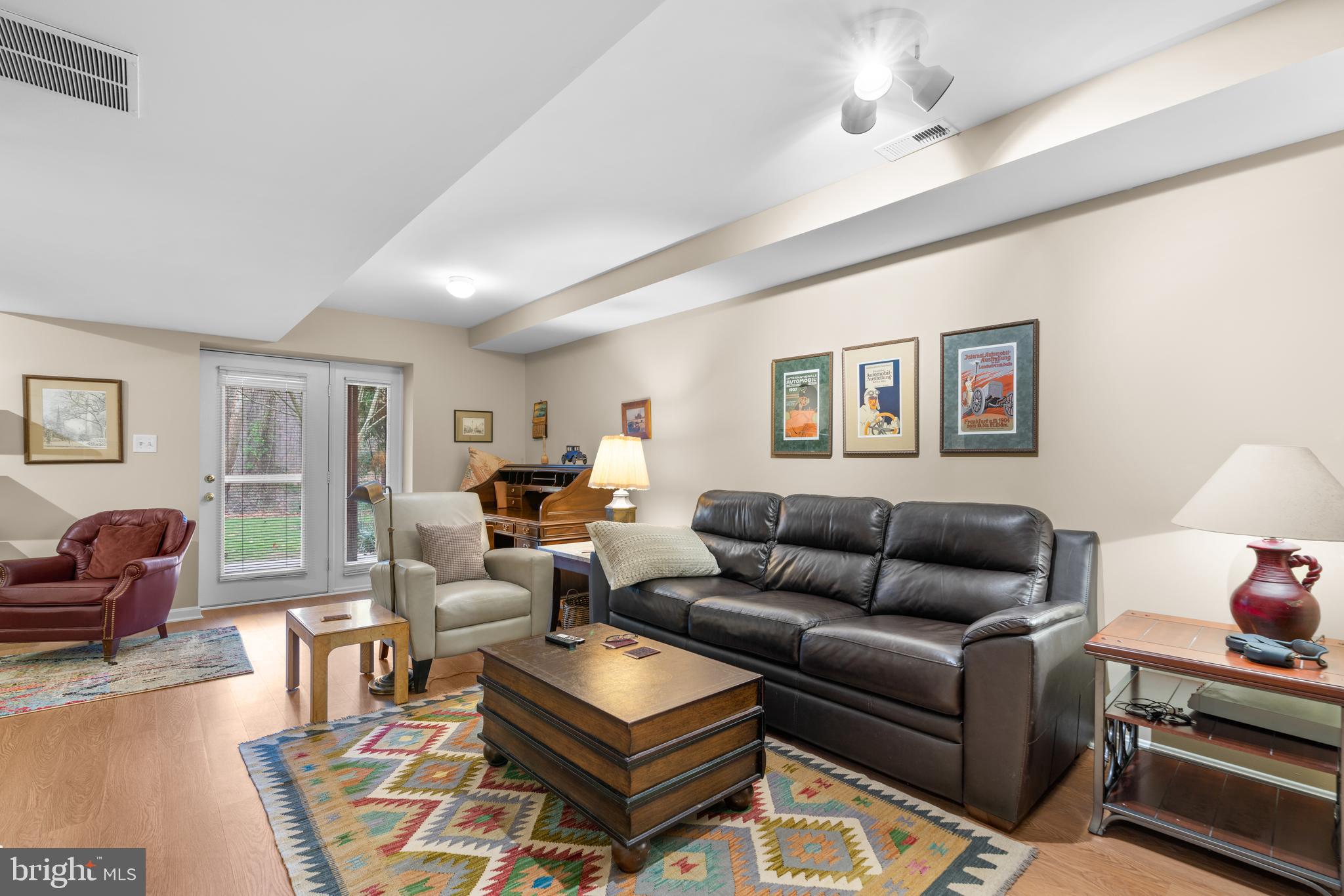 THE CEDARS - Residential