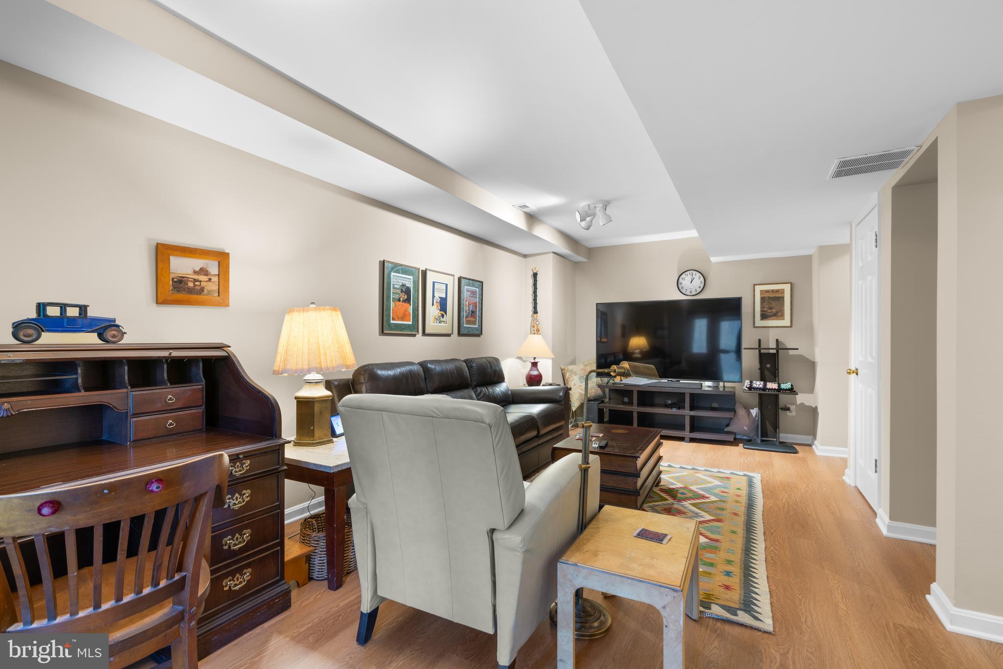 THE CEDARS - Residential