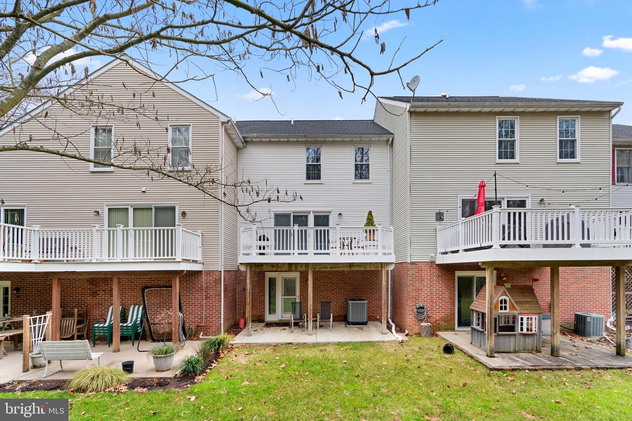 THE CEDARS - Residential