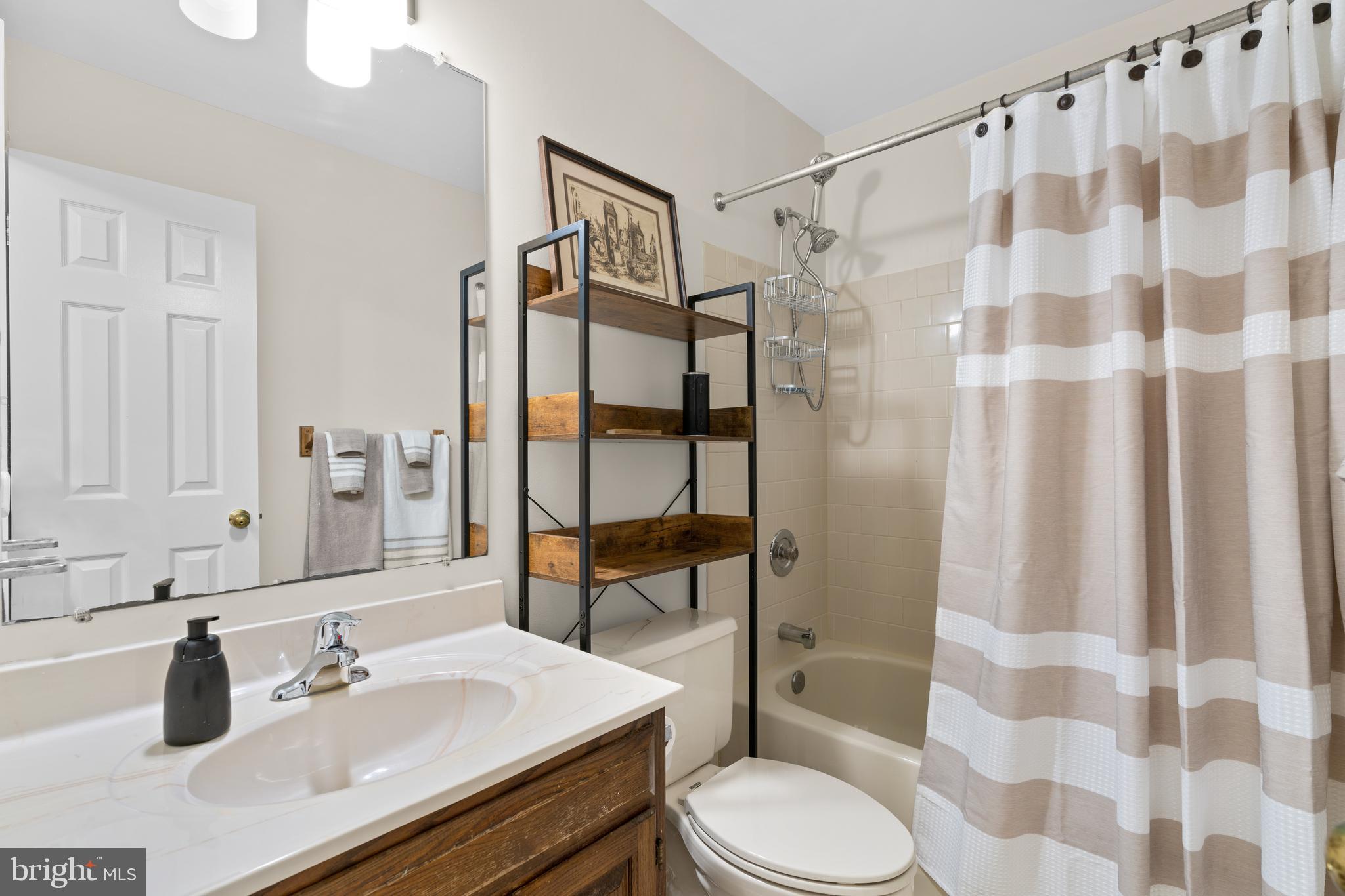 THE CEDARS - Residential