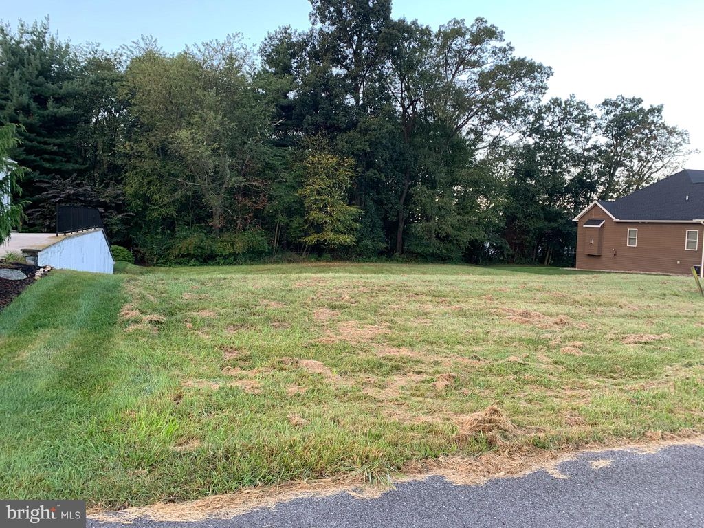 Photo of 7073 Killarney Drive, FAYETTEVILLE, PA 17222 (MLS # PAFL2030752)