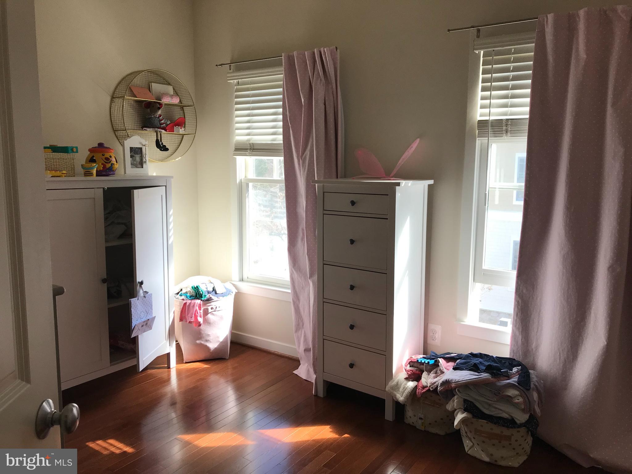 CLARENDON PARK - Residential Lease