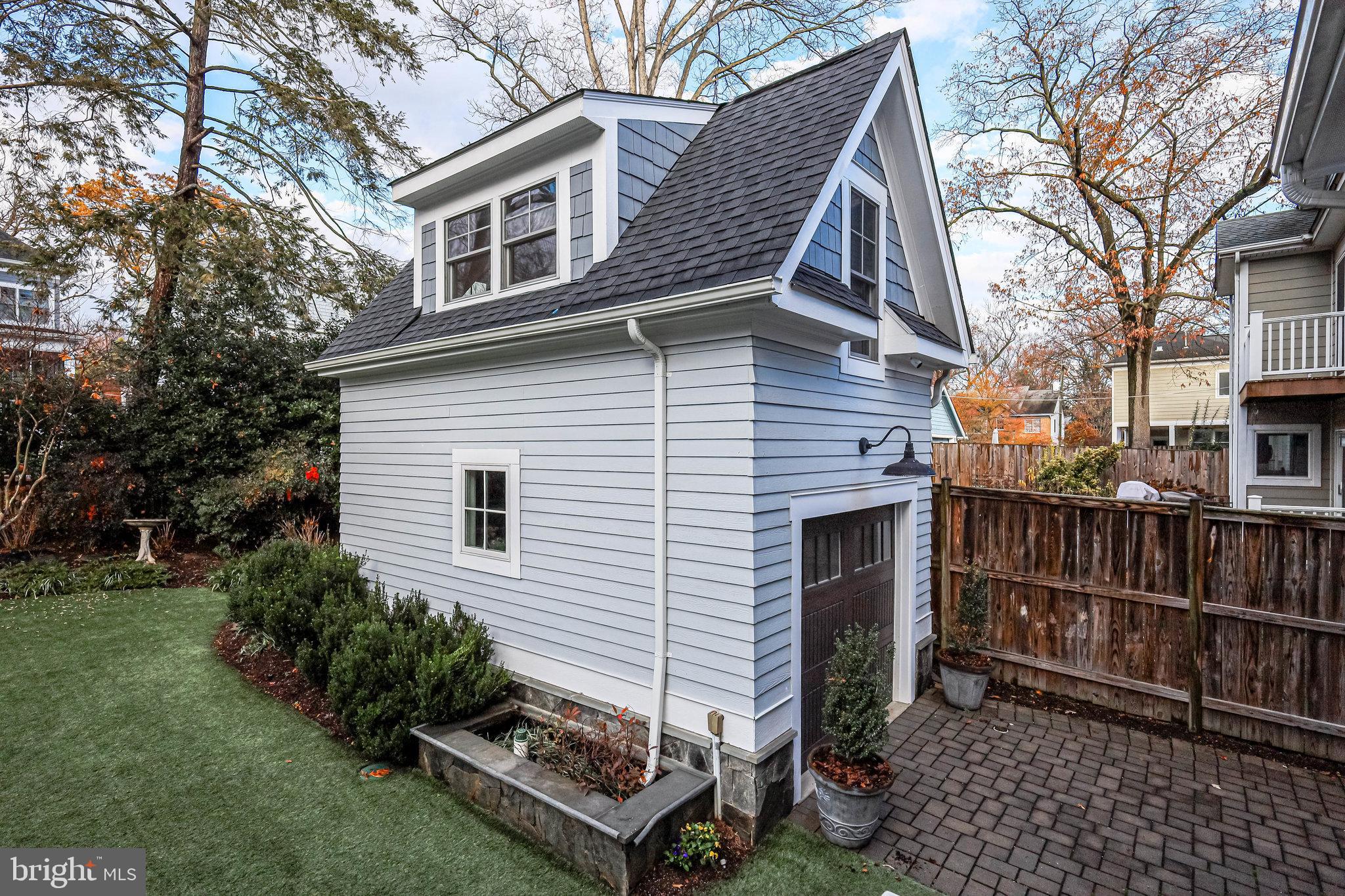 LYON PARK - Residential