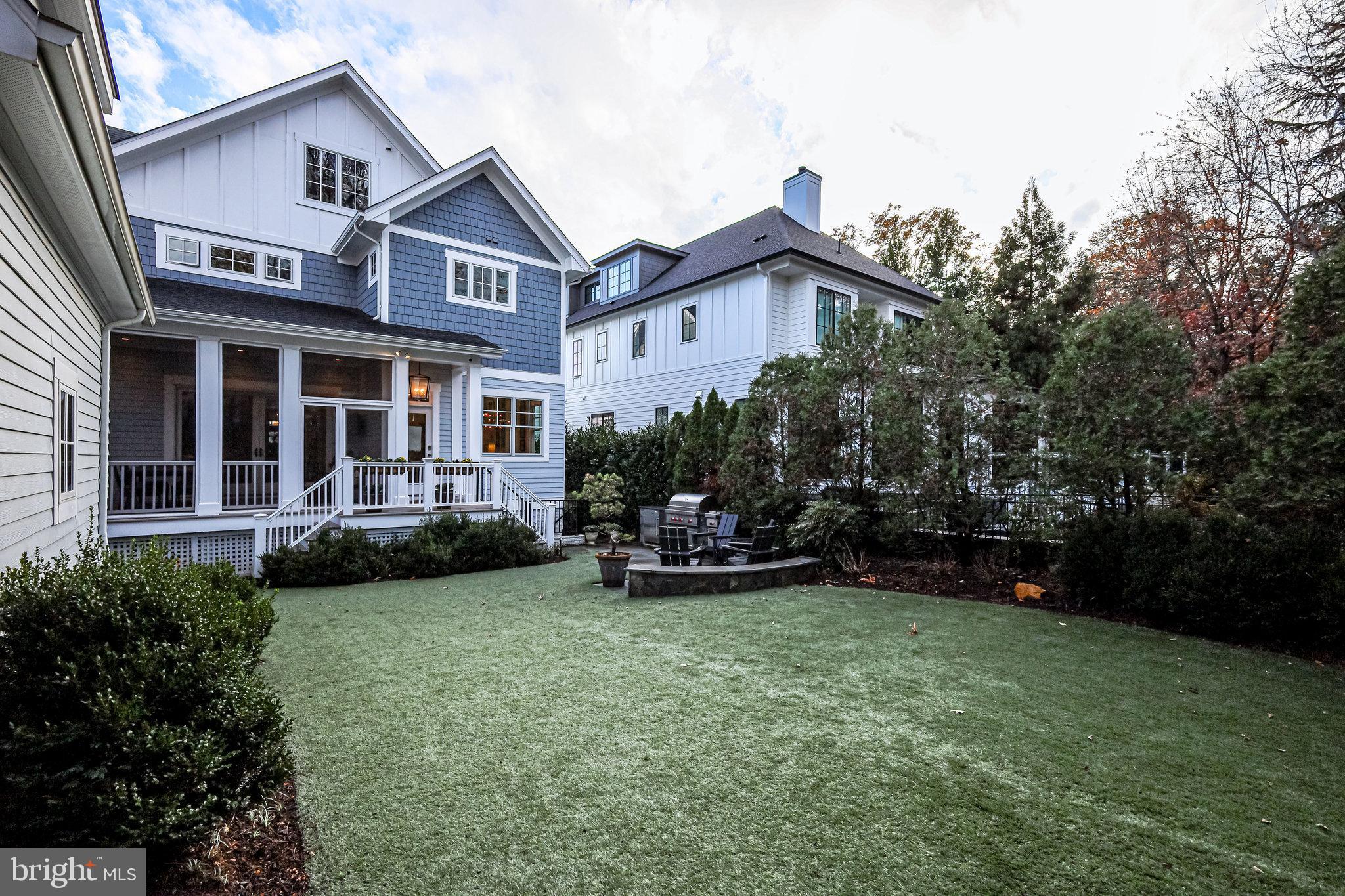 LYON PARK - Residential