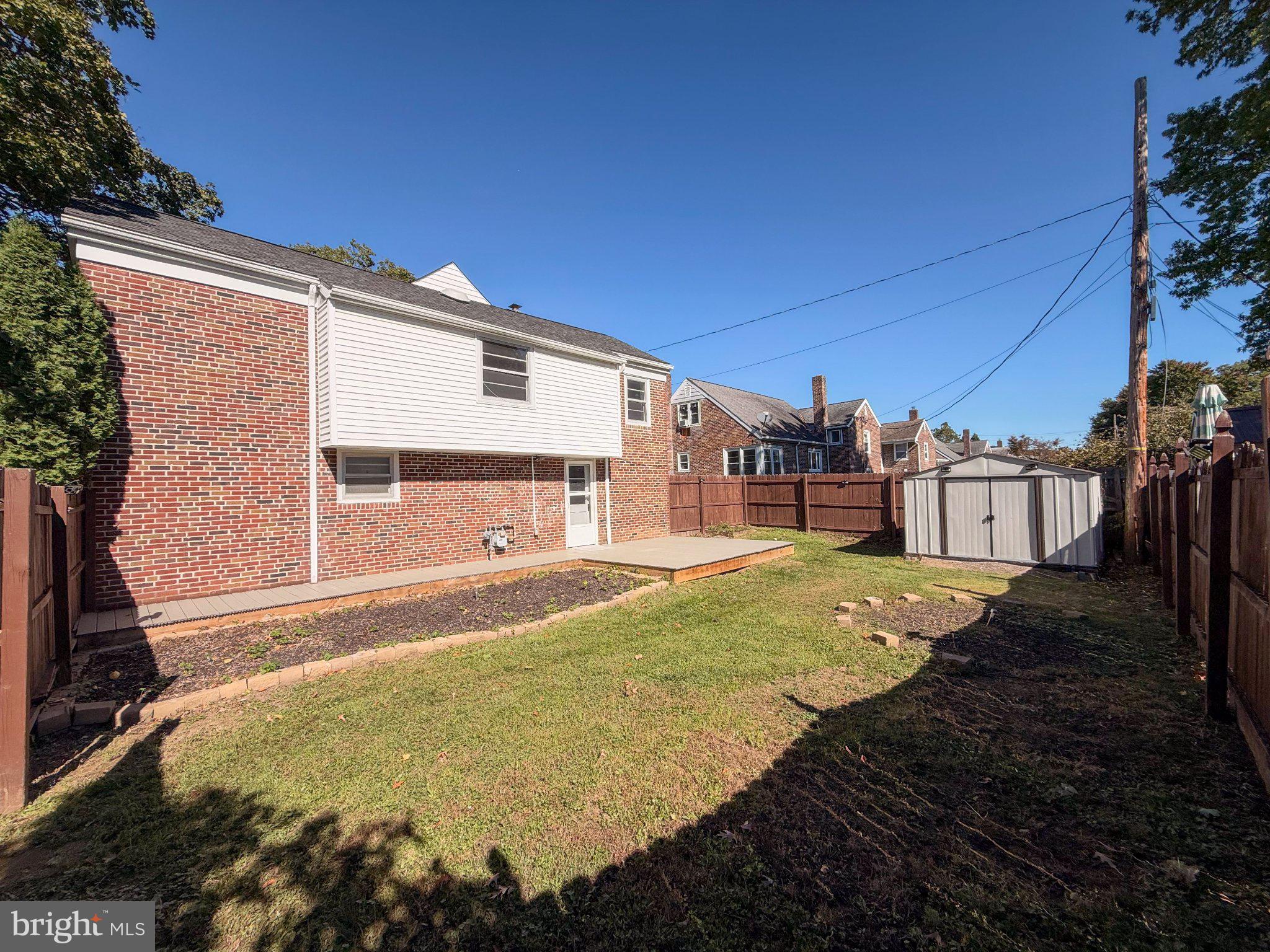 11 HARVEY AVENUE