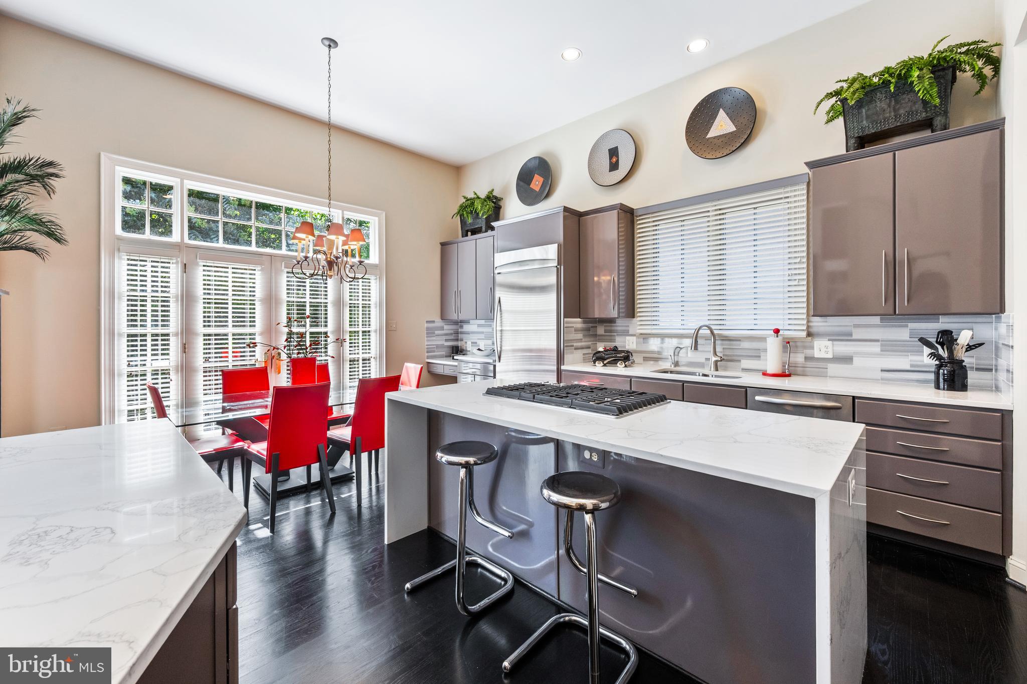 MAPLEWOOD - Residential