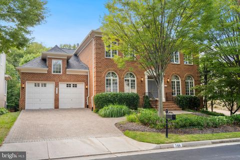 7414 OLD MAPLE SQUARE MCLEAN VA 22102