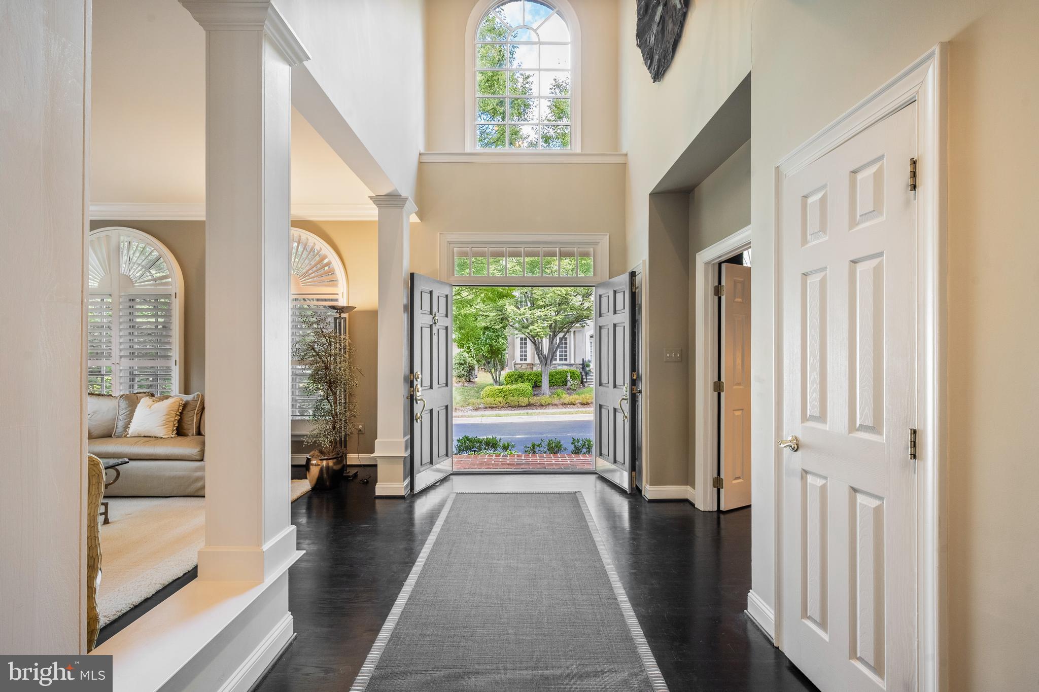 7414 OLD MAPLE SQUARE