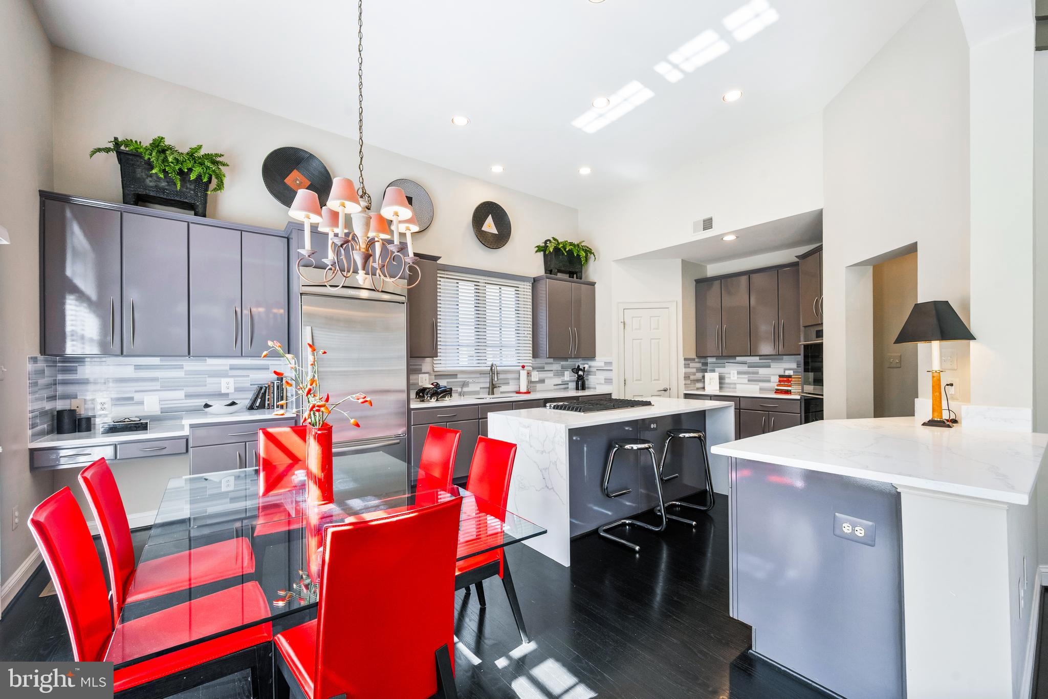 MAPLEWOOD - Residential