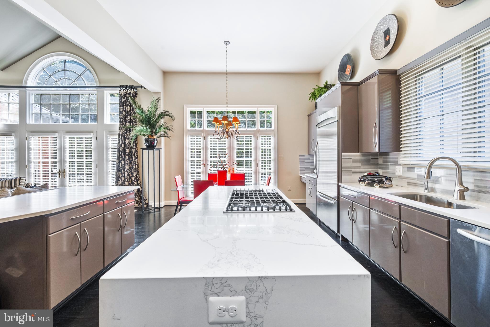 MAPLEWOOD - Residential