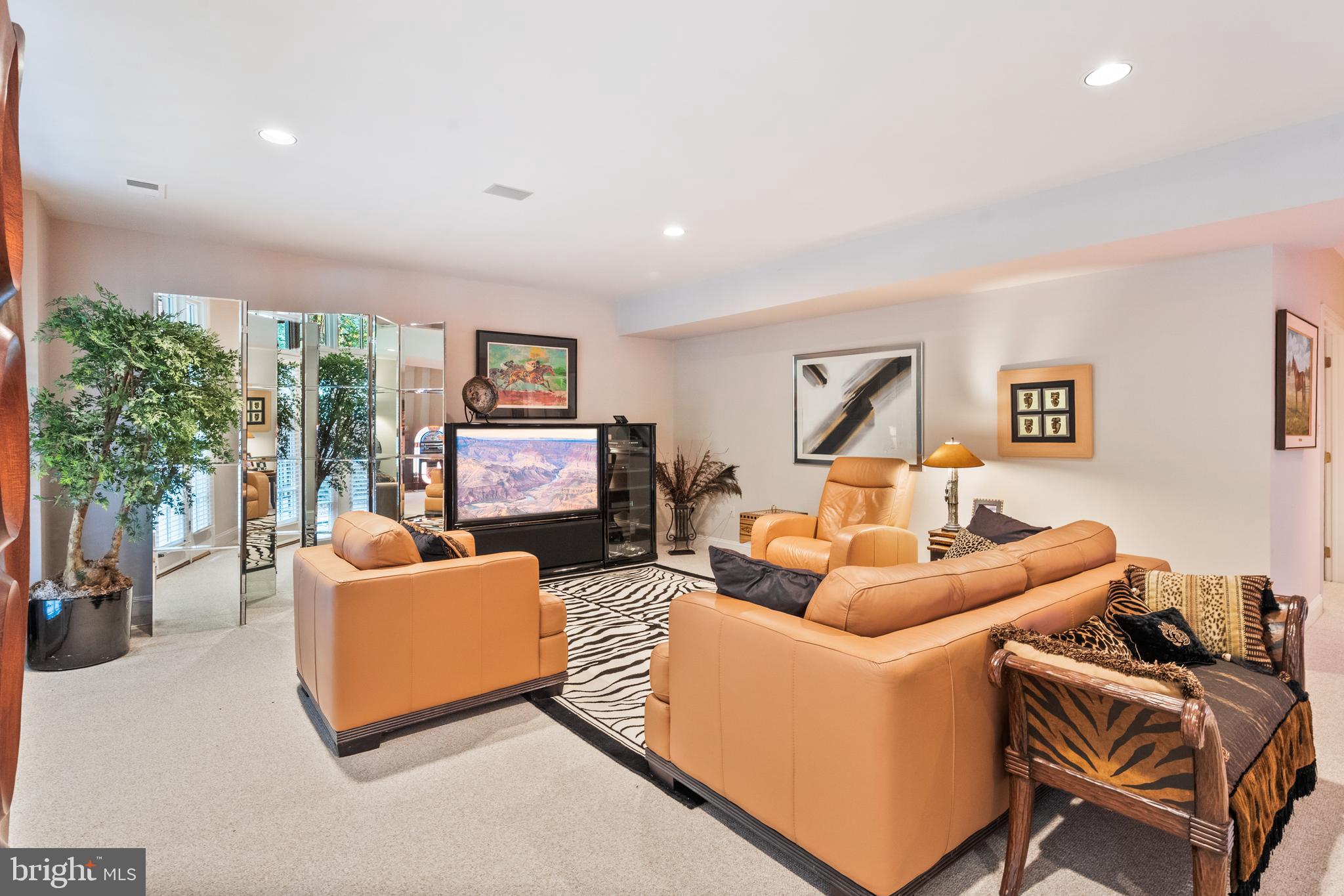 MAPLEWOOD - Residential