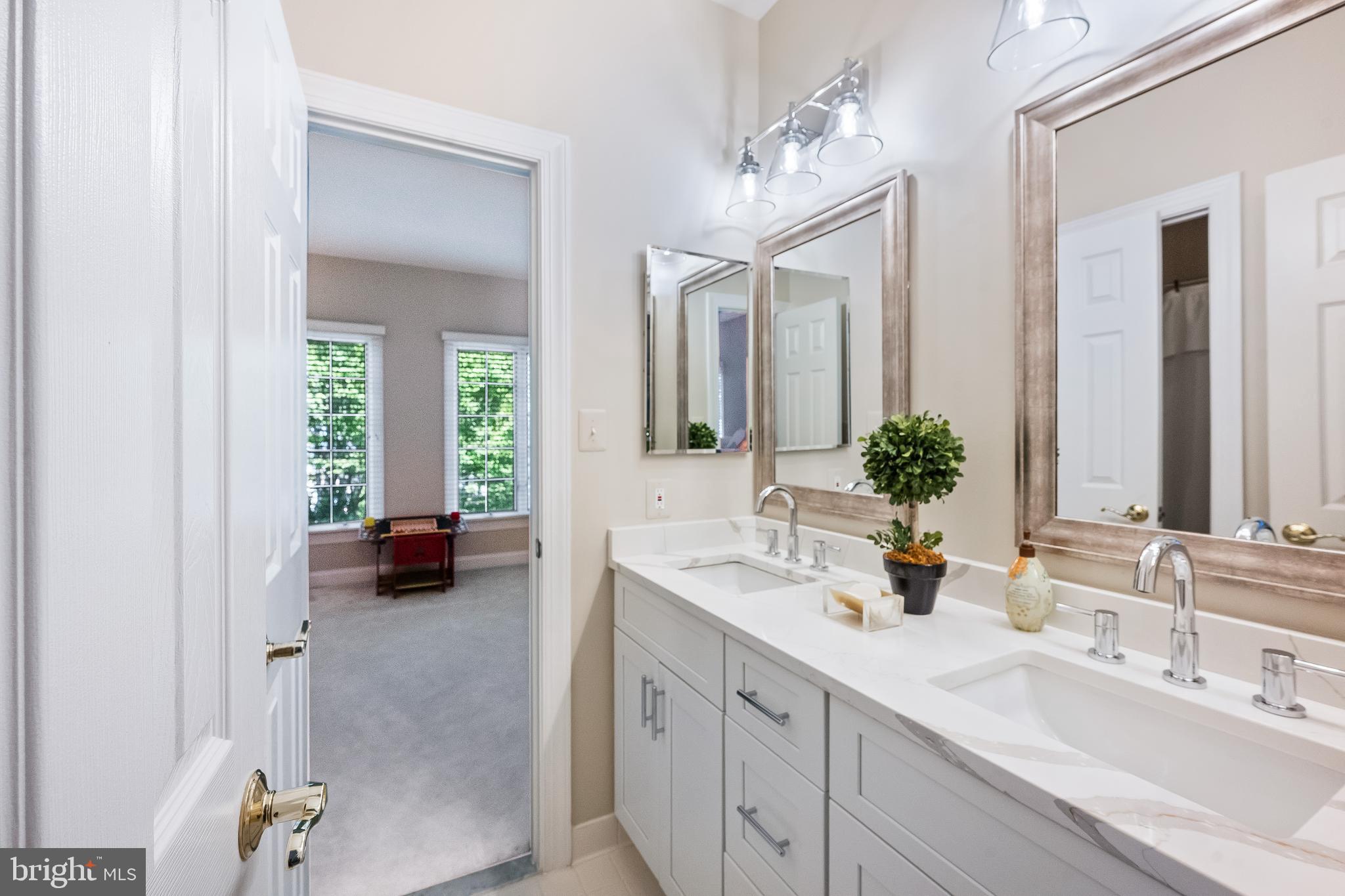 MAPLEWOOD - Residential