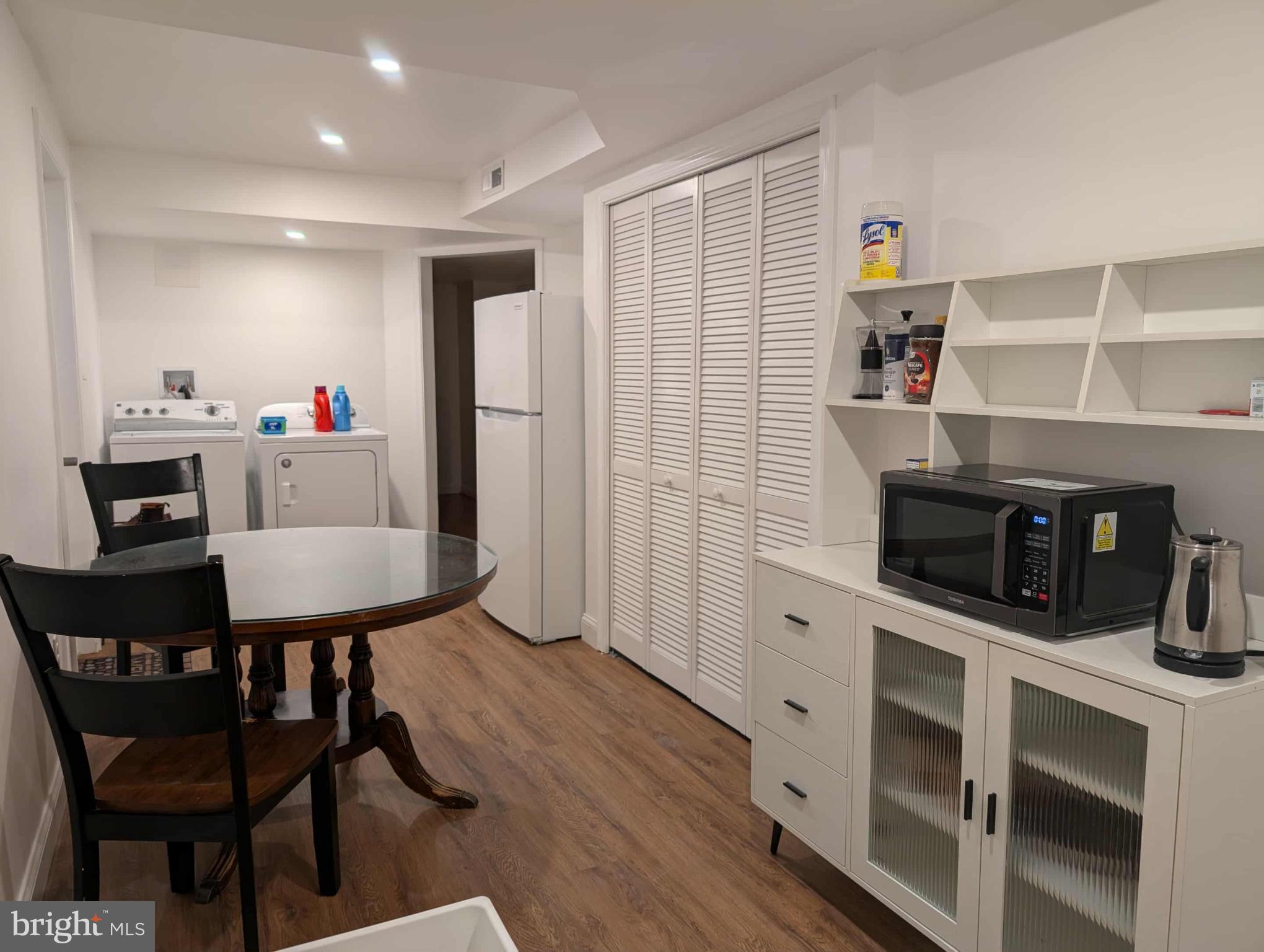 10928 WARWICK AVENUE