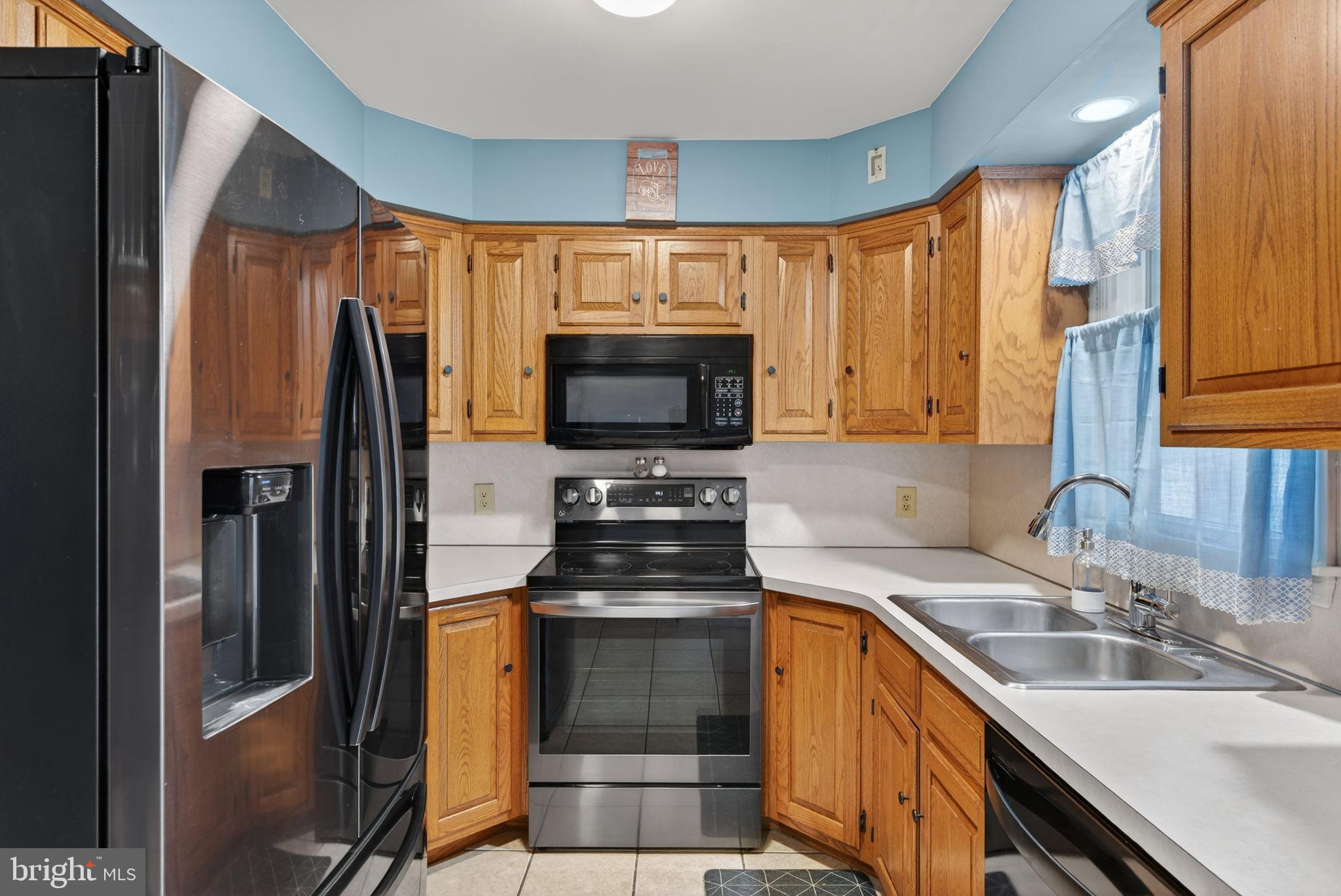 ELIZABETHTOWN BOROUGH - Residential