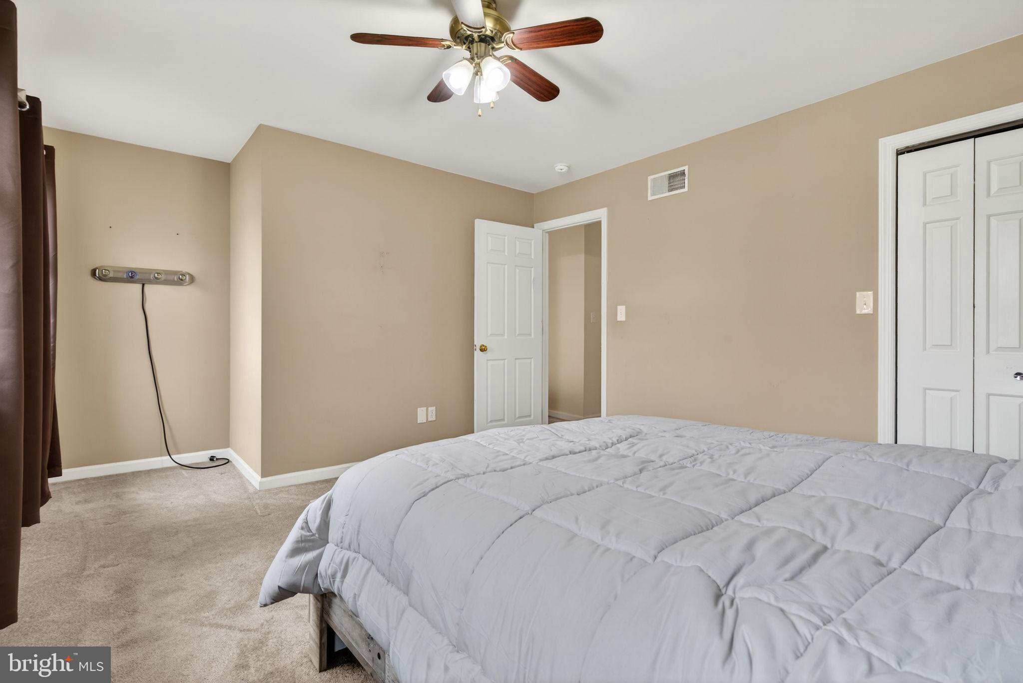 ELIZABETHTOWN BOROUGH - Residential