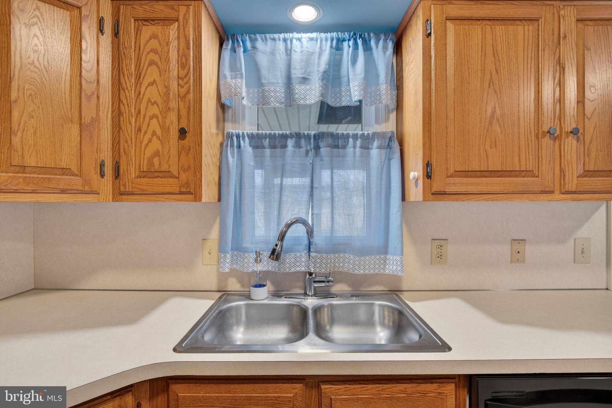 ELIZABETHTOWN BOROUGH - Residential