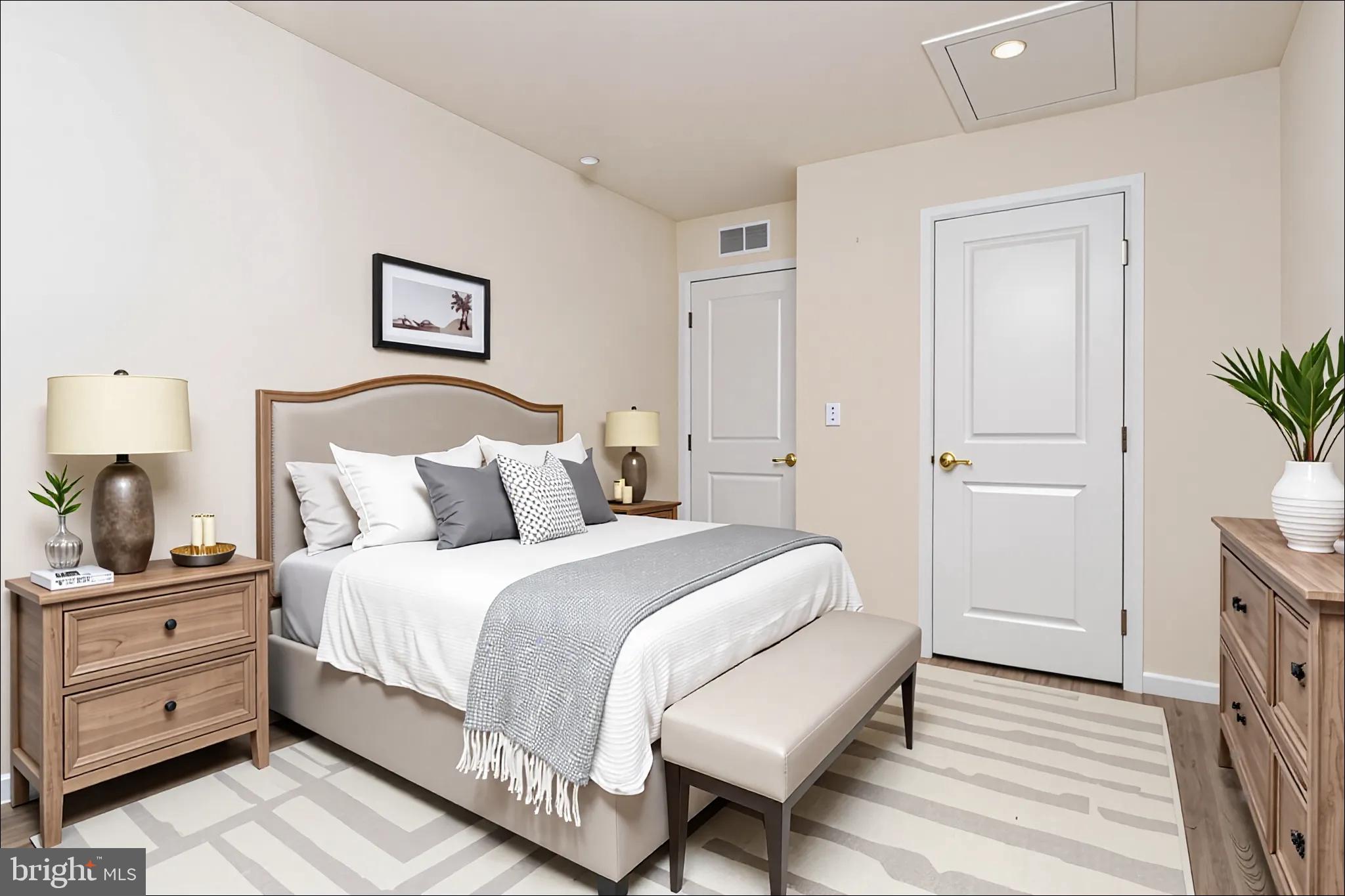 FALLSTON COMMONS - Residential