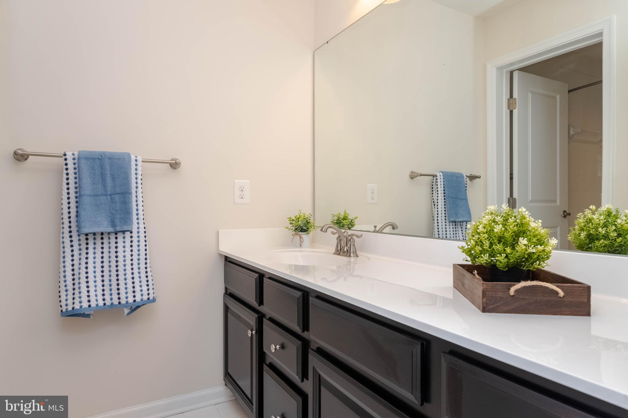 FALLSTON COMMONS - Residential