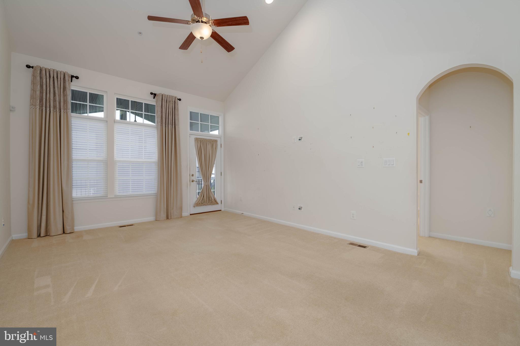 FALLSTON COMMONS - Residential