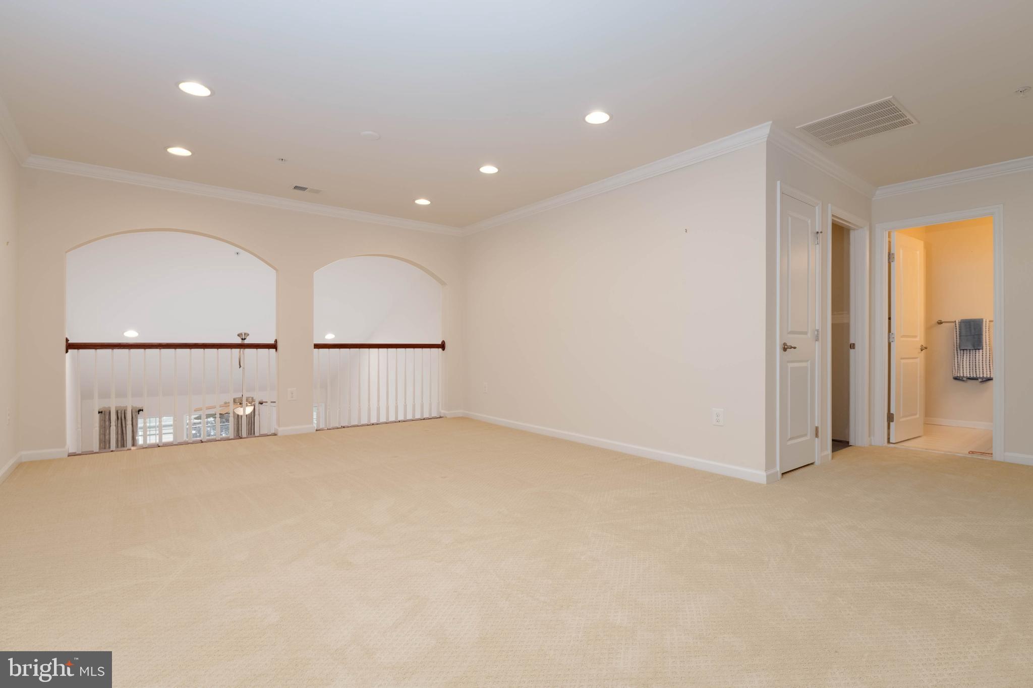 FALLSTON COMMONS - Residential