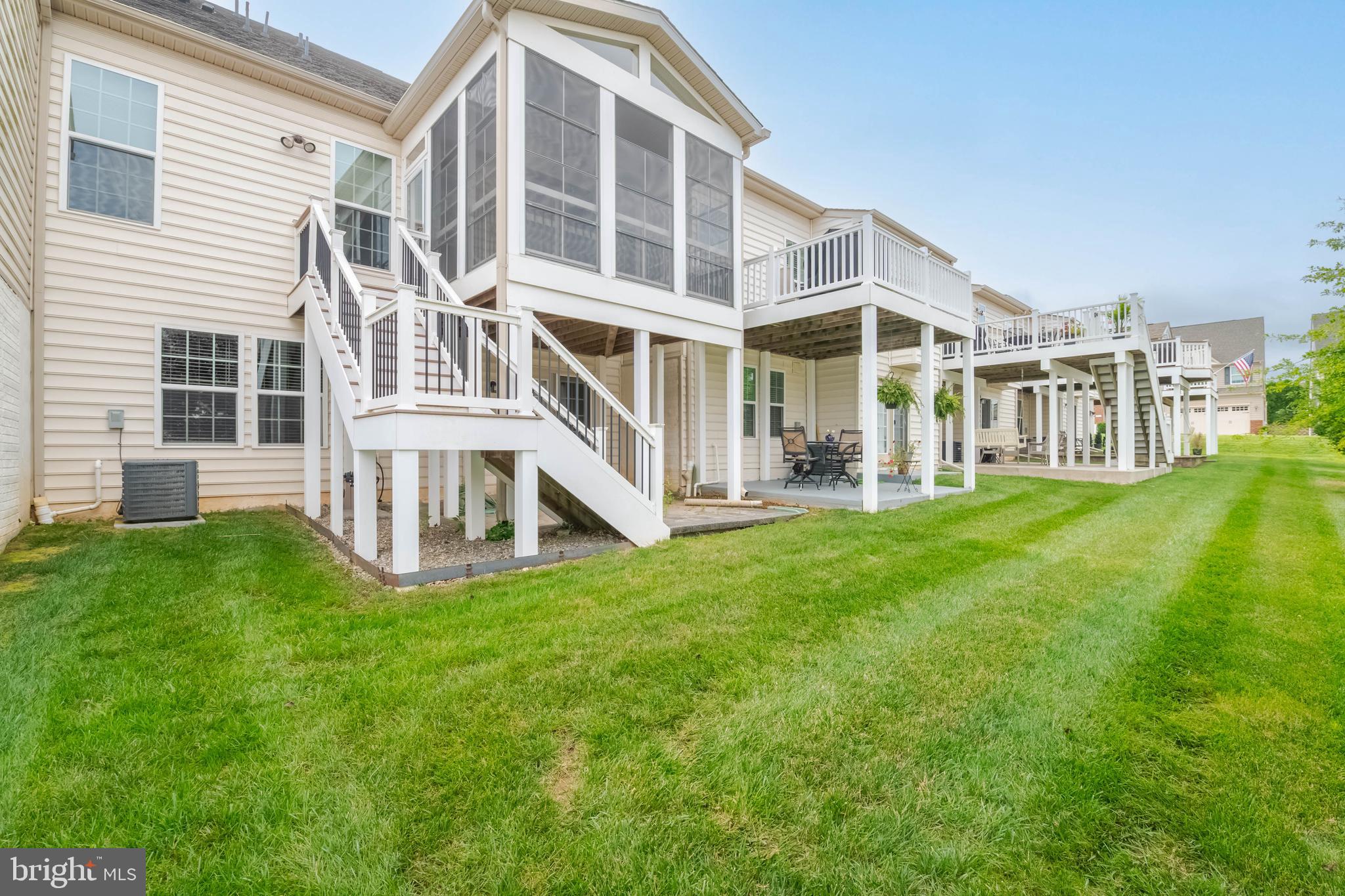 FALLSTON COMMONS - Residential