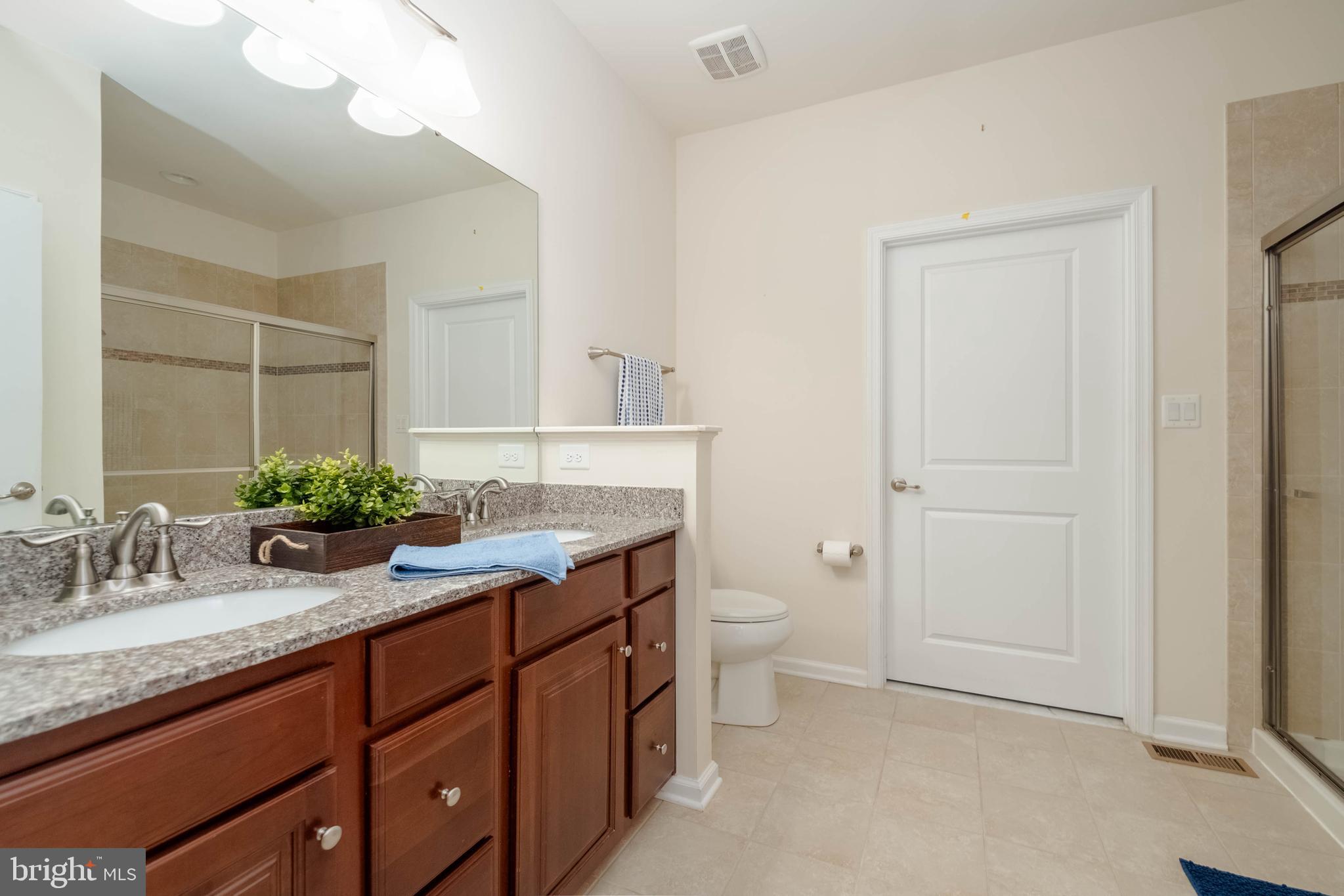 FALLSTON COMMONS - Residential