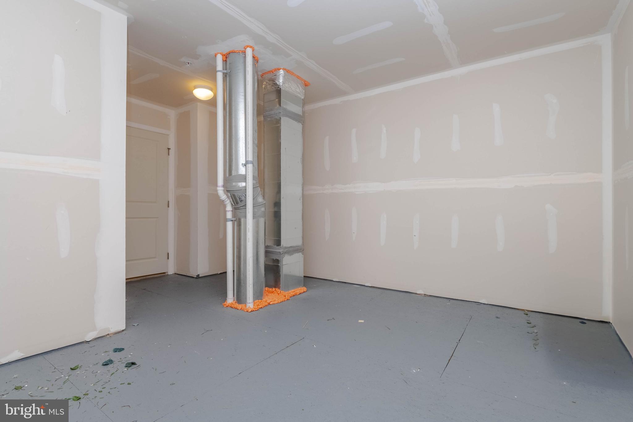 FALLSTON COMMONS - Residential