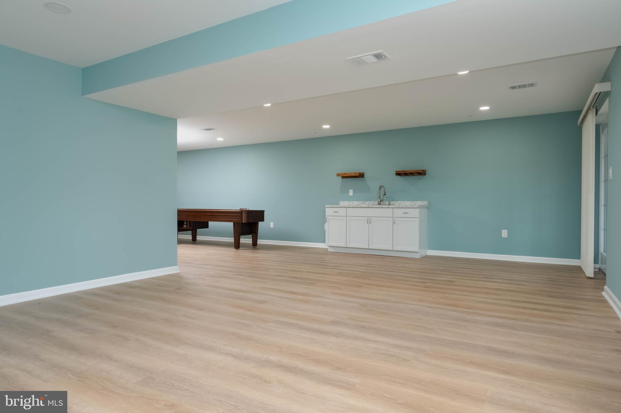 FALLSTON COMMONS - Residential