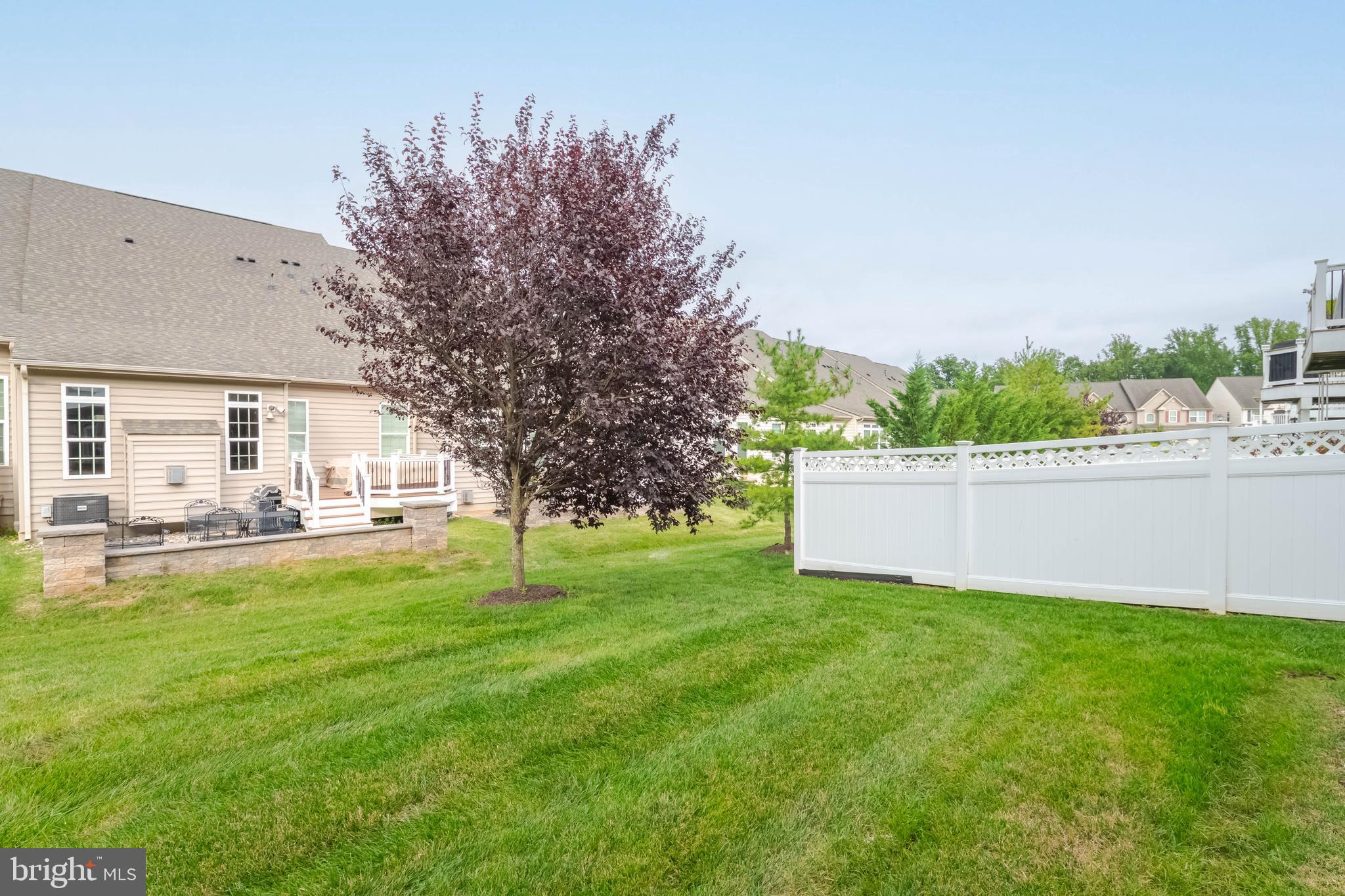 FALLSTON COMMONS - Residential