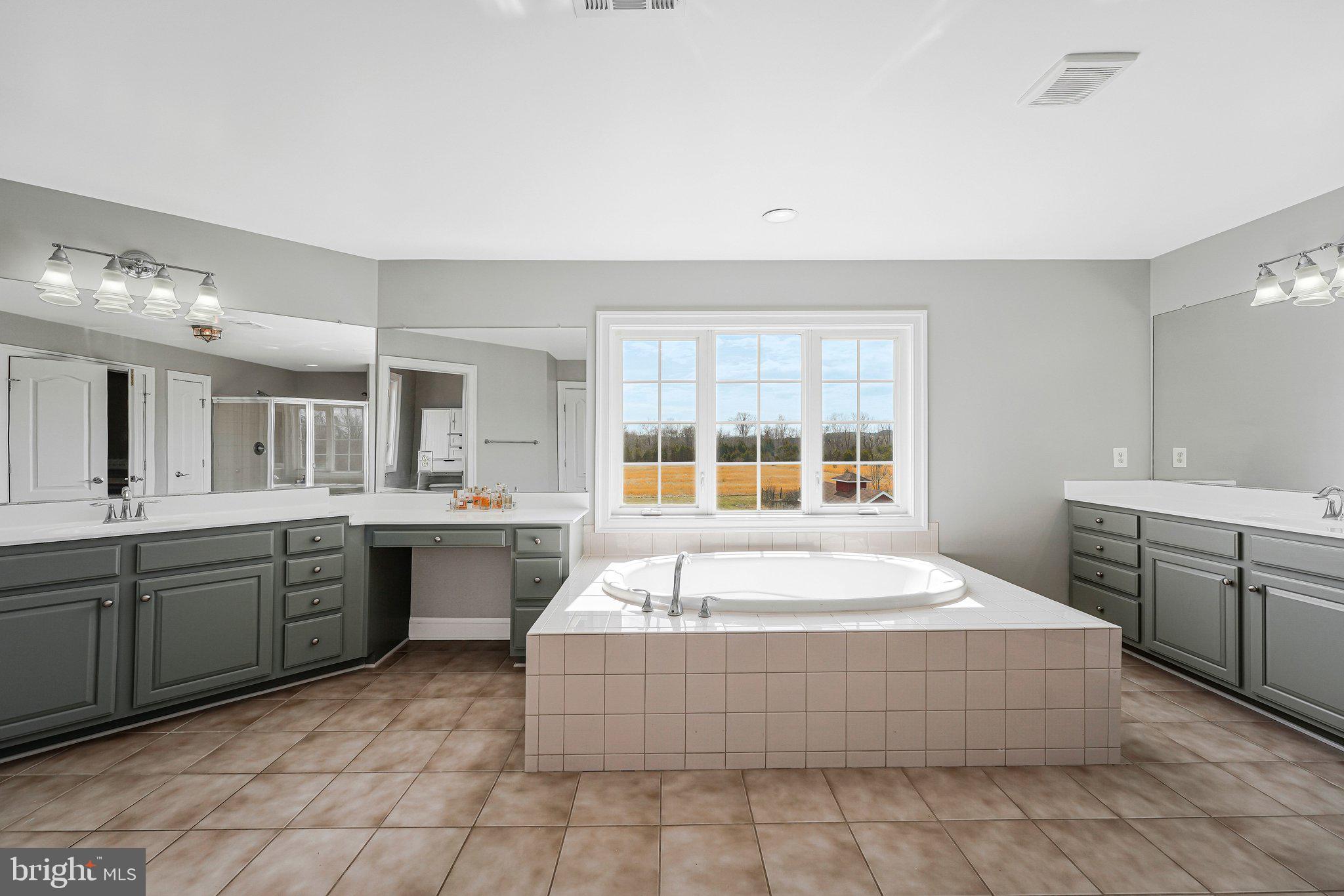 SLATE RUN RESERVE - Residential