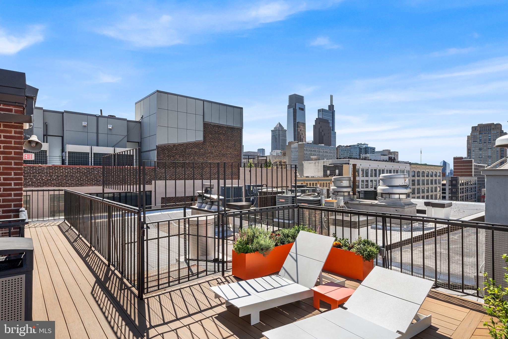 CALLOWHILL - Residential