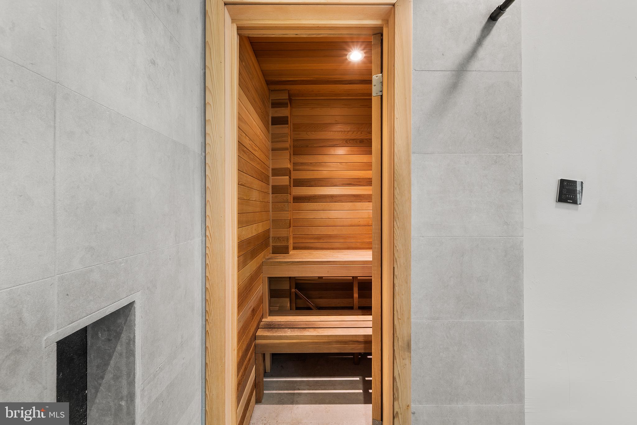 CALLOWHILL - Residential