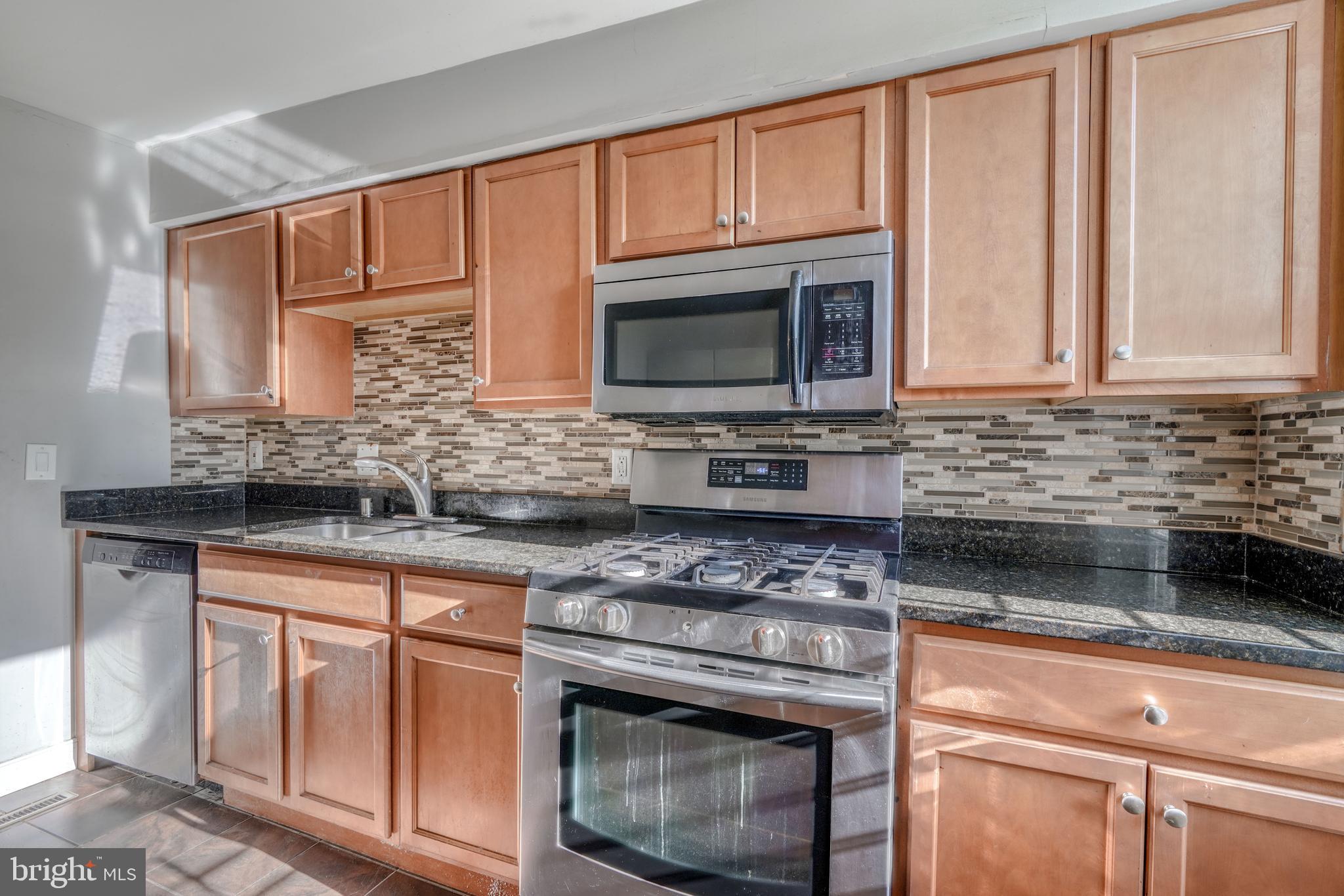 HOLLINS MARKET - Residential