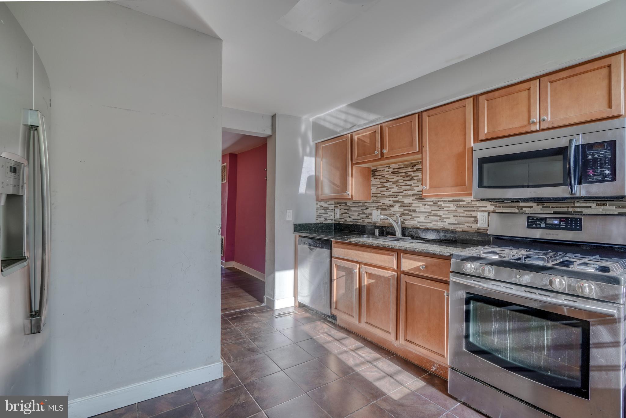 HOLLINS MARKET - Residential