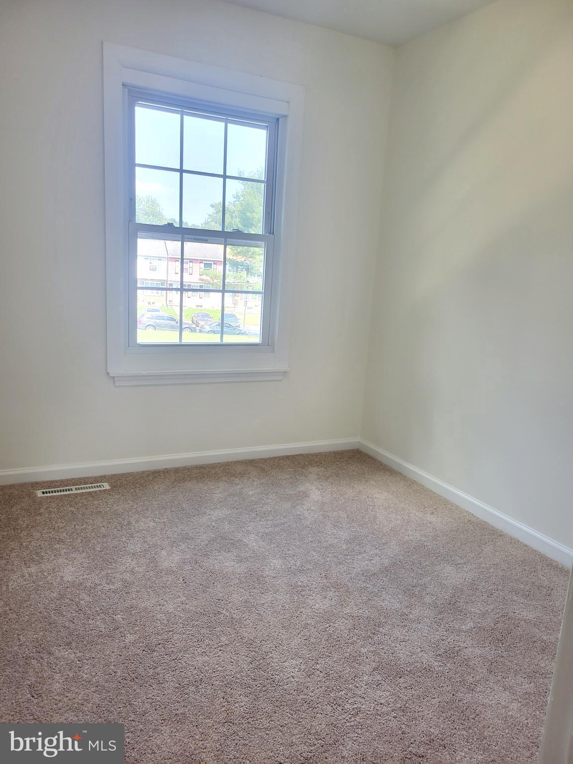 HARFORD SQUARE - Residential Lease