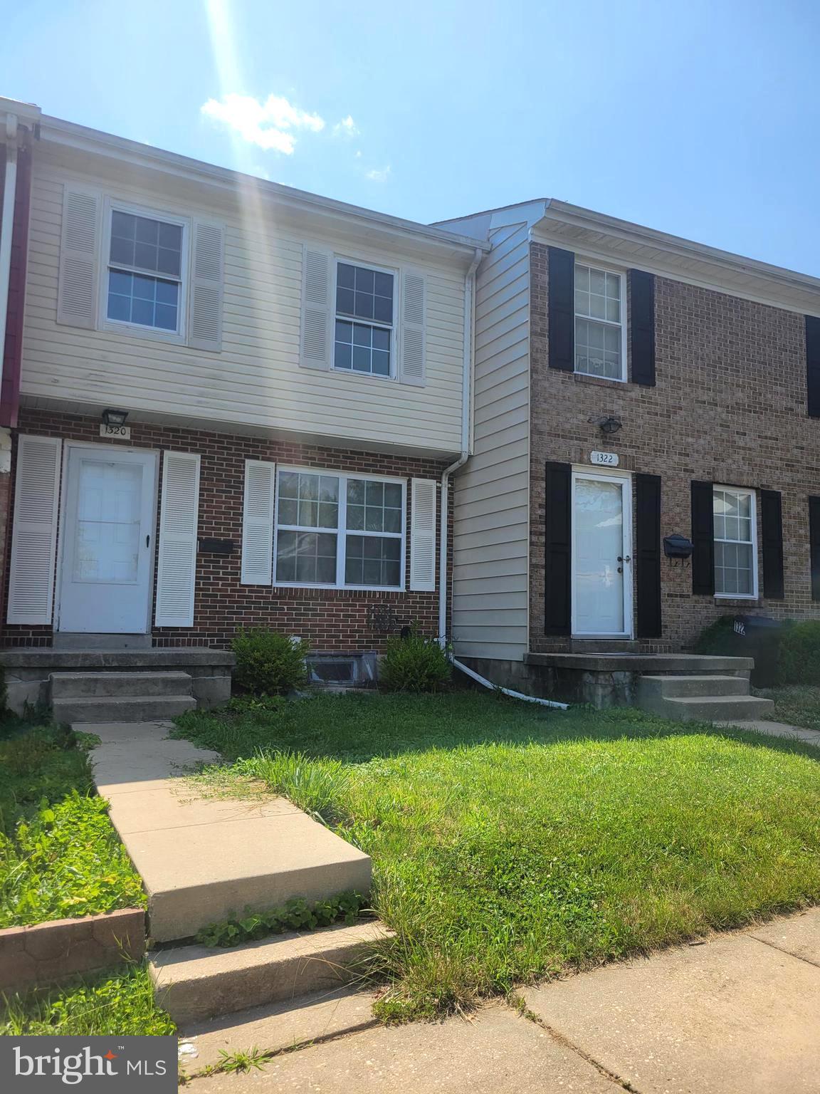 HARFORD SQUARE - Residential Lease